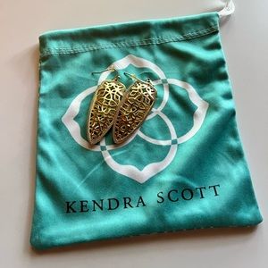 Gold Kendra Scott earrings great condition